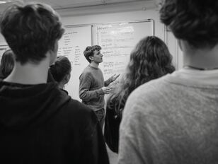 operalingual-mj-landscape-117