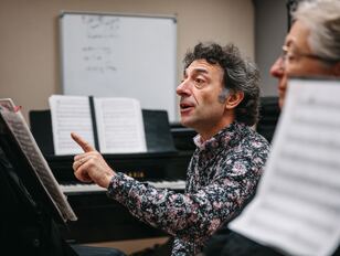 operalingual-mj-landscape-219